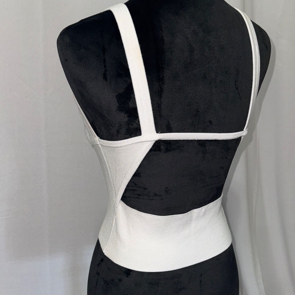 Free People White Rib Knit V-Neck Tank M - Picture 3 of 4